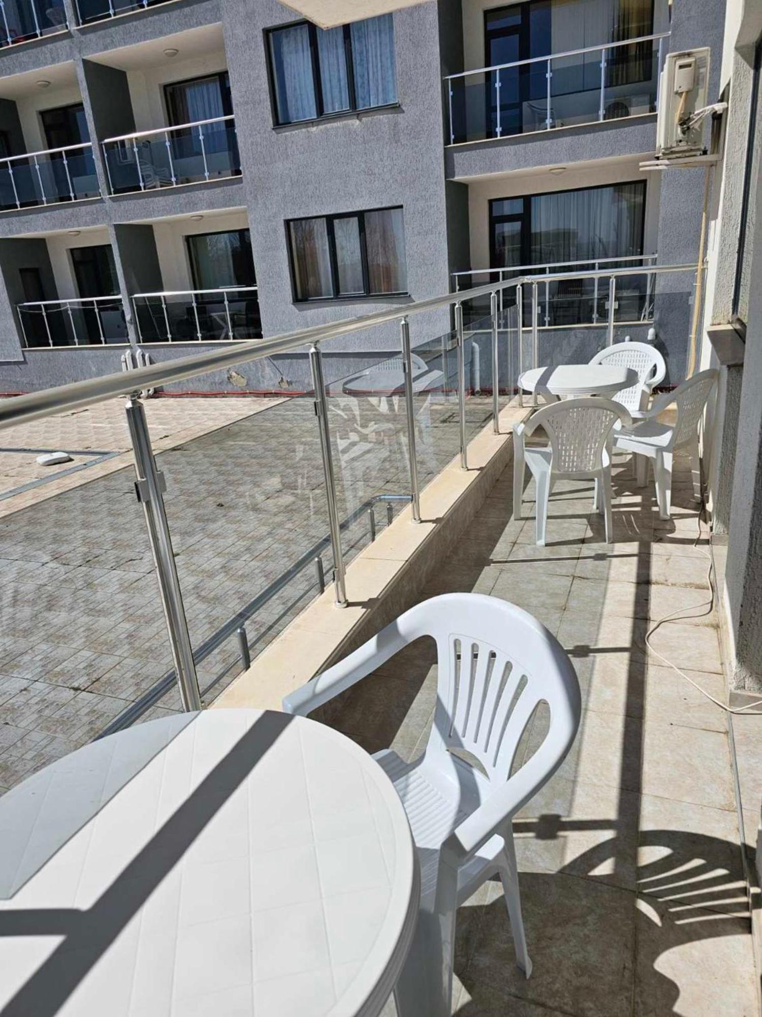 Europroperties Yalta Apartments ゴールデンサンド エクステリア 写真