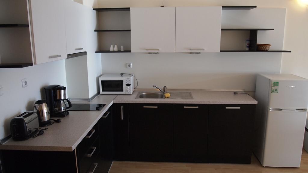Europroperties Yalta Apartments ゴールデンサンド エクステリア 写真