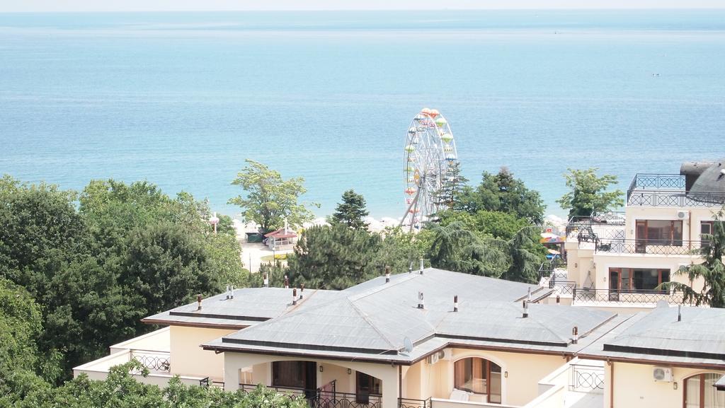 Europroperties Yalta Apartments ゴールデンサンド エクステリア 写真